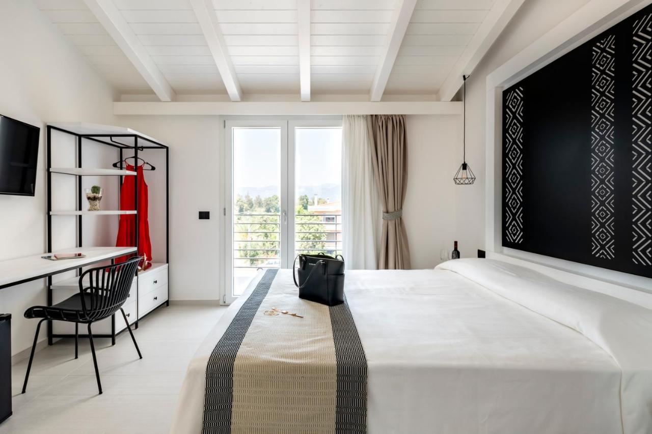 Cara A Bentu - Charming Rooms Тортоли Экстерьер фото